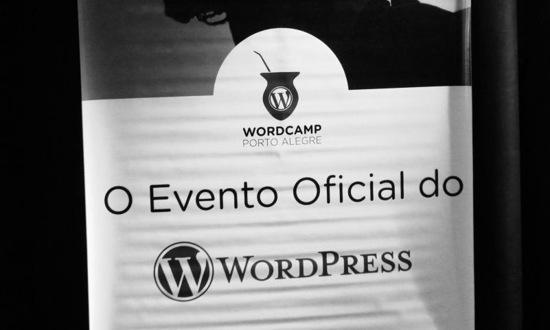 Banner escrito WordCamp, evento oficial do WordPress